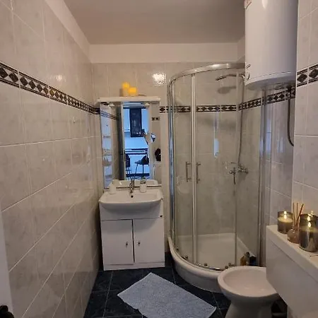 Aurora Apartment *