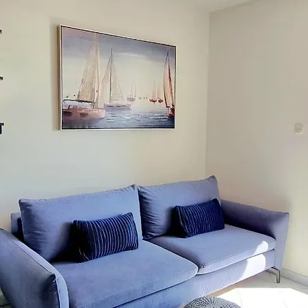 Aurora Apartment
